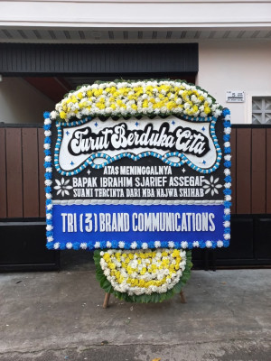 Papan Bunga Duka di Pacarejo
